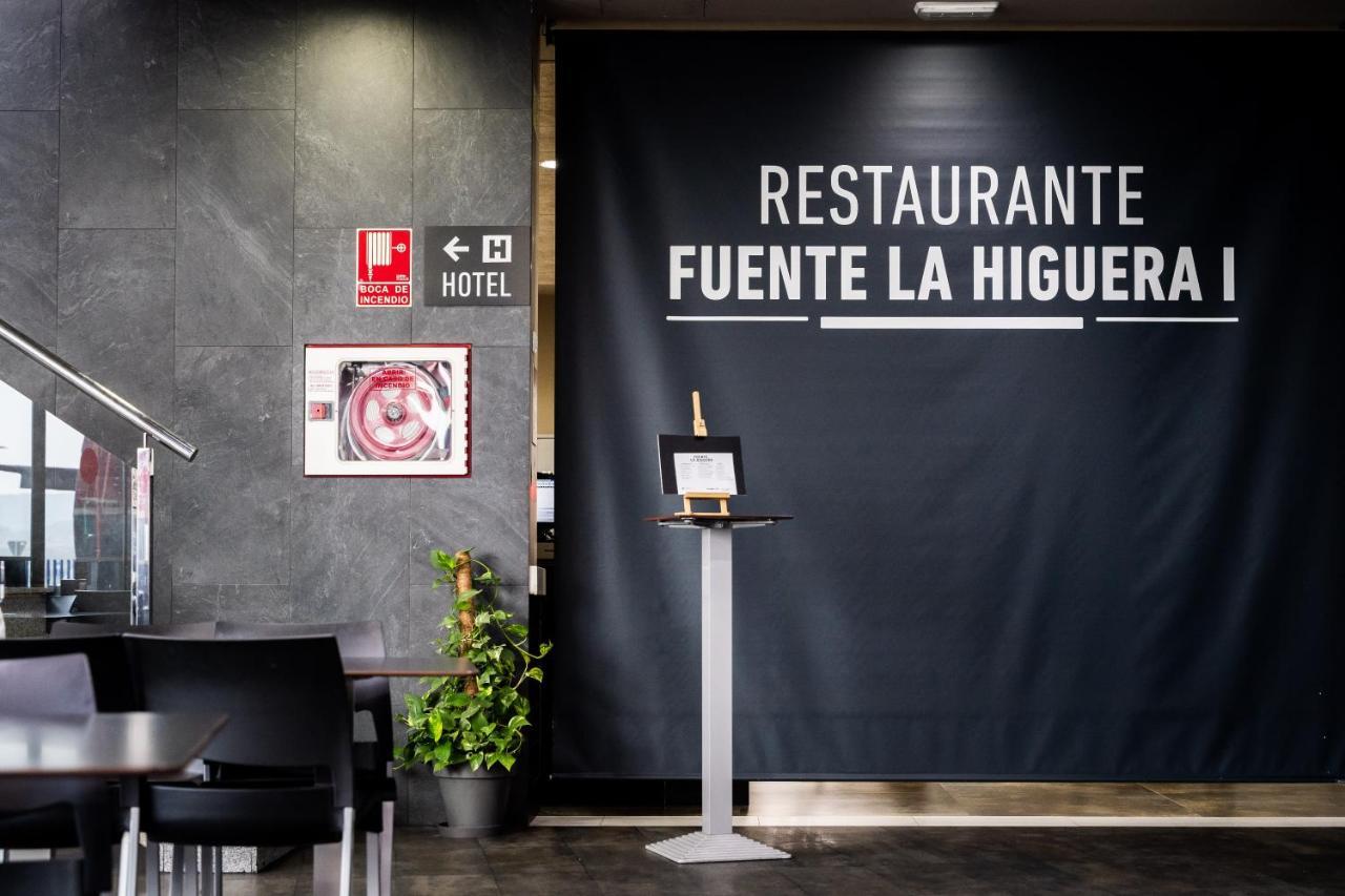 As Hoteles Fuente La Higuera Direccion Albacete La Font de la Figuera Luaran gambar